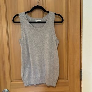 Chloe size large sleeveless 100% cashmere sweater